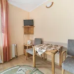 U Ewy Konukevi 3*